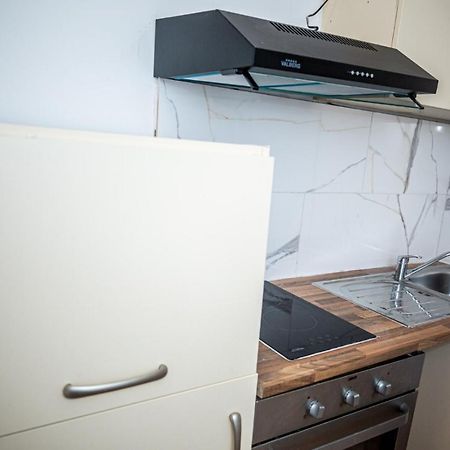 Agreable Chambre Sur Liege Avc Parking Et Wifi Gratuit Zewnętrze zdjęcie